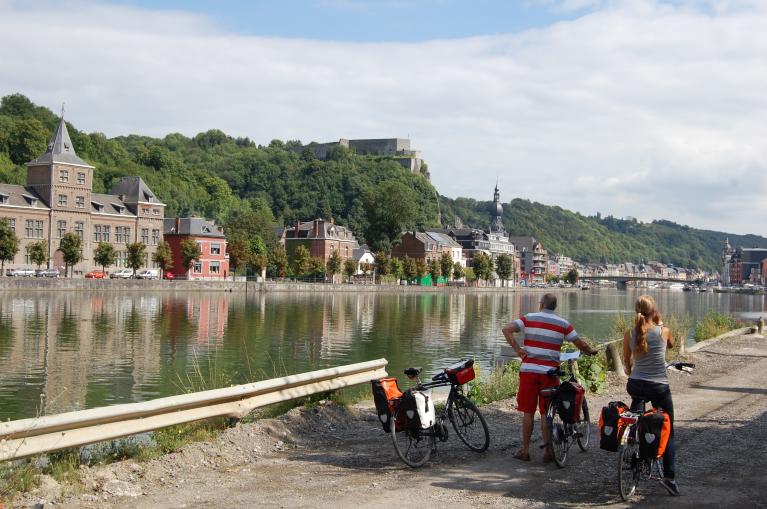 Fietsen langs de Maas Maas width=