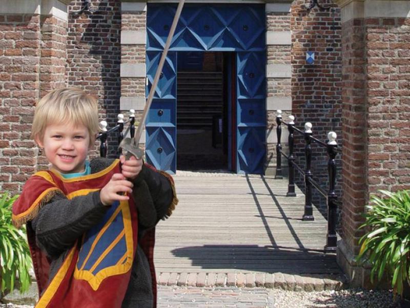 Familiereis: Ridders & Speeltuinen Familiereis: Ridders & Speeltuinen