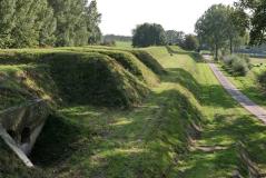 Fietsen langs de waterlinieroute