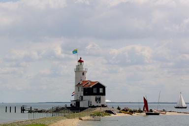 Marken